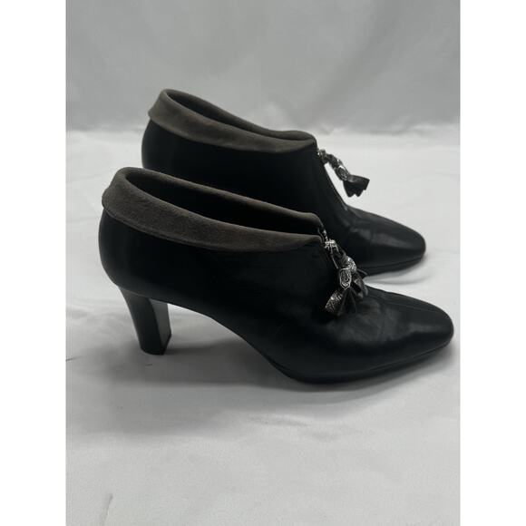 BRIGHTON Stacey Heeled Ankle Booties Zip Front Tassel Almond Toe Sz 8.5N Office - Picture 3 of 9